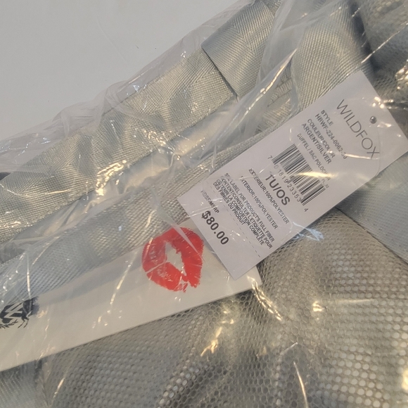 WILDFOX Silver Duffle Bag ,Carry On Luggage , Gym Bag NWT! - Picture 5 of 11